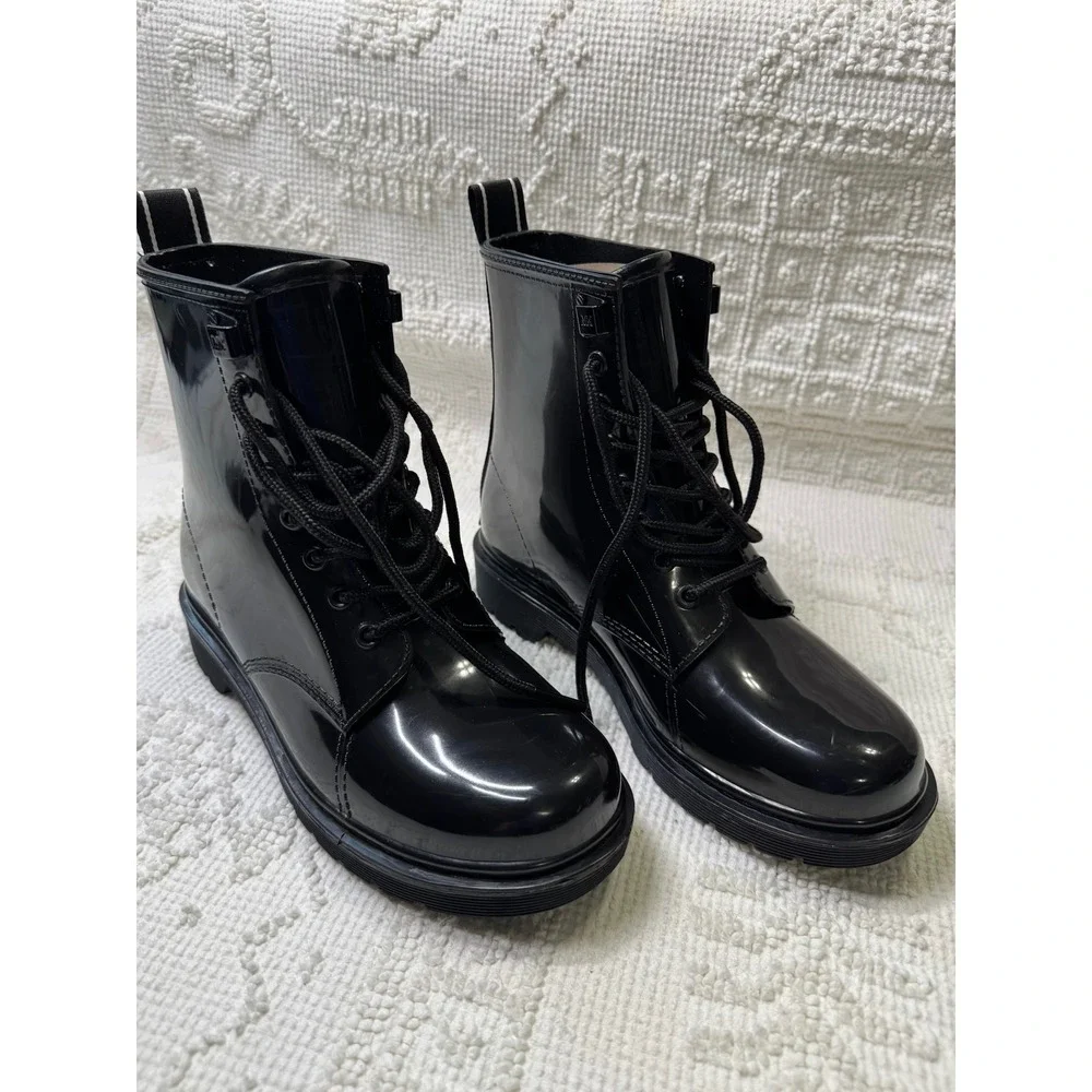 Michael Kors Tavie Rainbootie Combat Boot Black‎ Size 6 Logo Heel Lug Sole Edgy